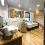 Am Hang, Sky-entertainment, Dazn, Carport, Alles Barrierefrei *