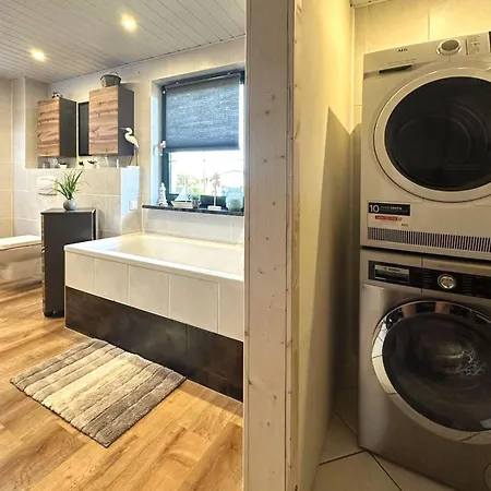Am Hang, Sky-entertainment, Dazn, Carport, Alles Barrierefrei Ferienhaus *