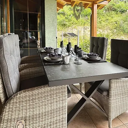 Am Hang, Sky-entertainment, Dazn, Carport, Alles Barrierefrei Ferienhaus