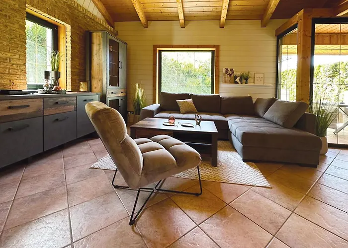 Am Hang, Sky-entertainment, Dazn, Carport, Alles Barrierefrei