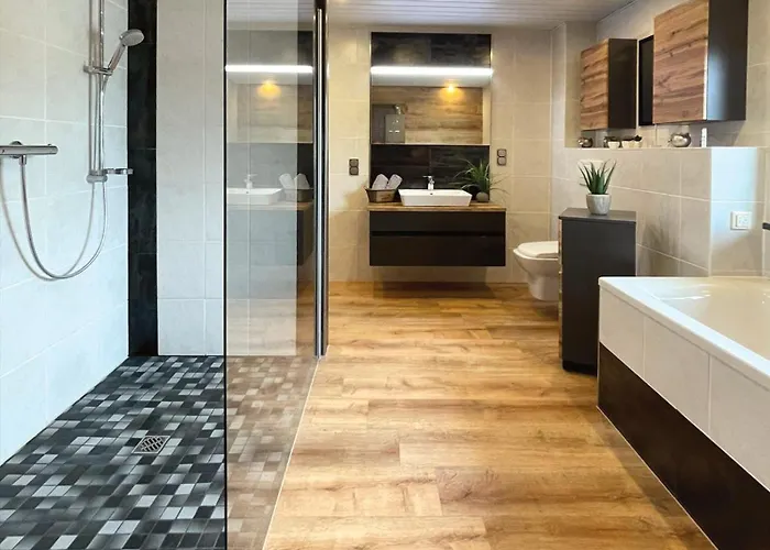 Am Hang, Sky-entertainment, Dazn, Carport, Alles Barrierefrei